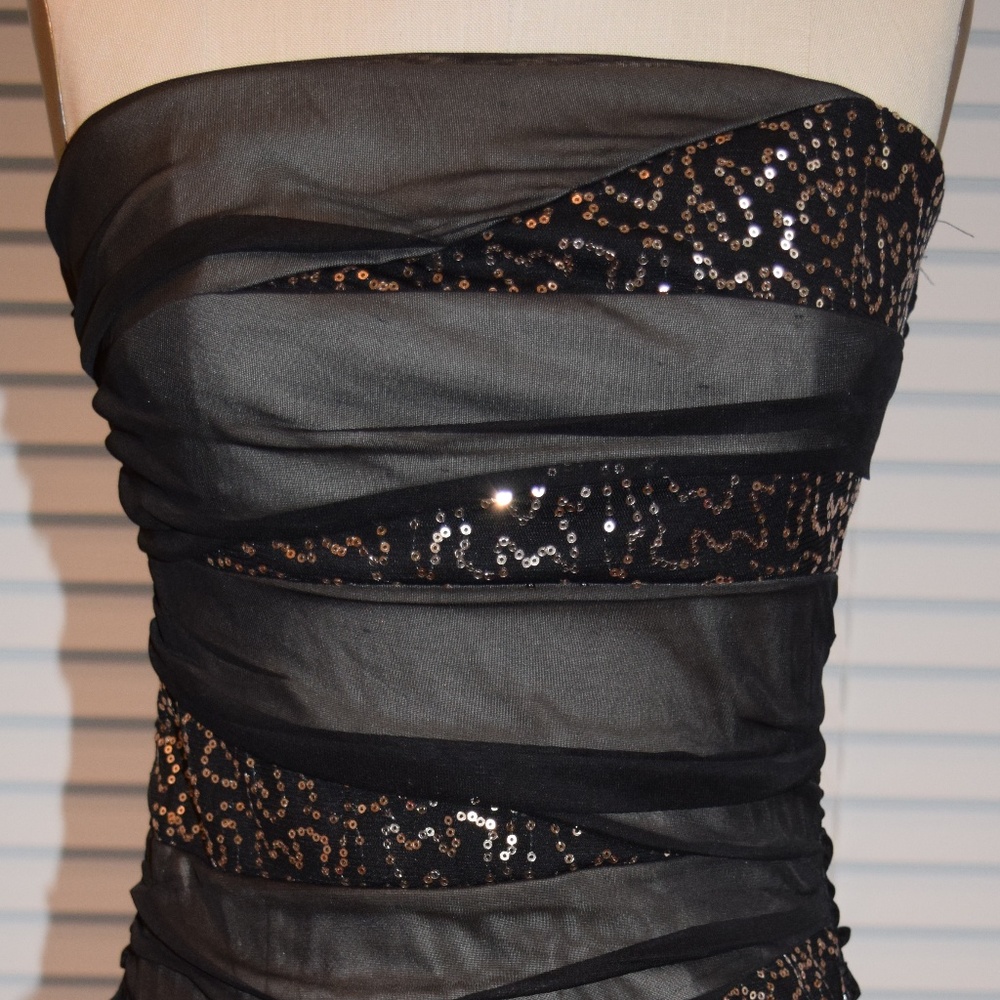 Strapless dress